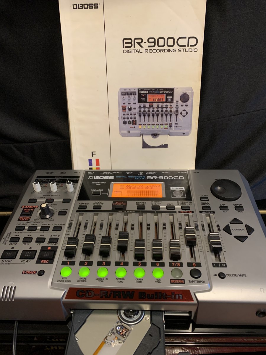 BOSS BR-900CD - 器材