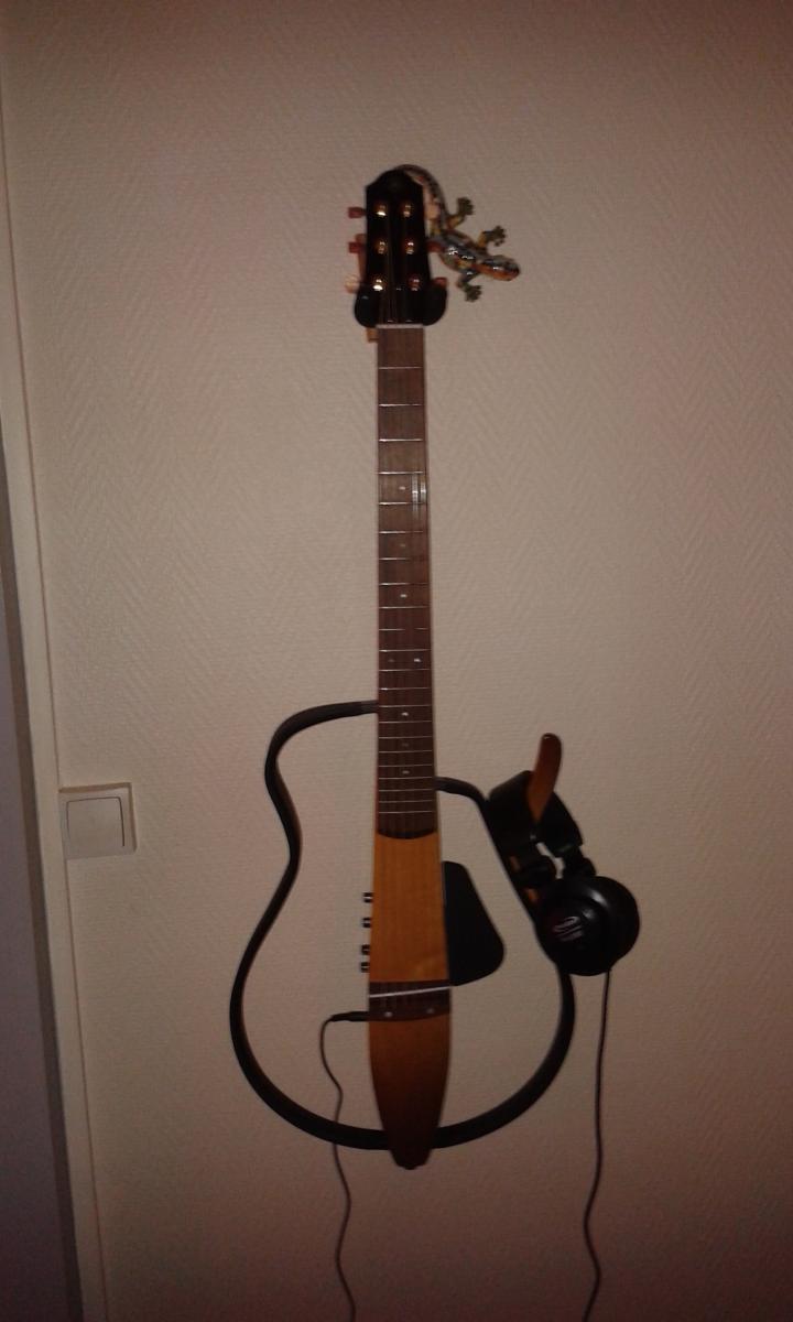Yamaha SLG100S Silent Guitar (Yamaha SLG 100 S Silent Guitar,  SLG100SSilentGuitar) - EasyZic